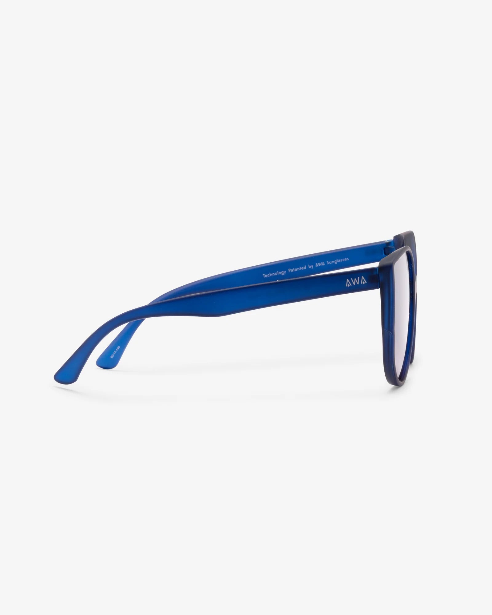 VEGA TRANSLUCENT BLUE
